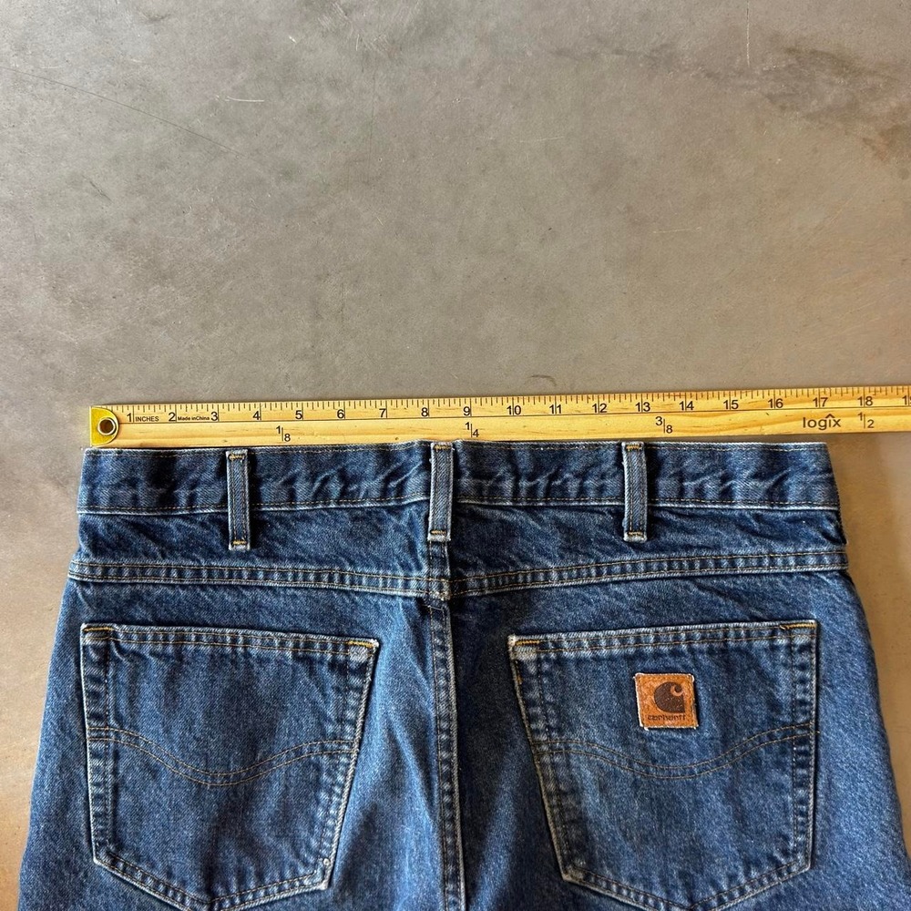 Vintage dark Wash Carhartt relaxed work jeans - Picture 2 of 6